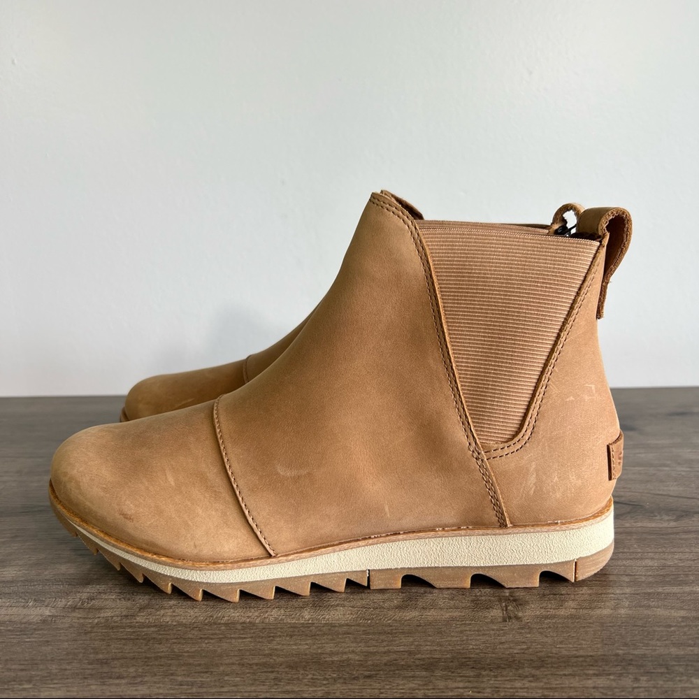 Sorel NWOT Harlow Chelsea Tan Waterproof Ankle Boots – Size 7.5 Women’s